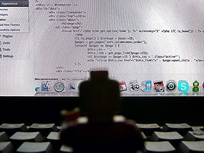 Технологии сбора данных и их анализ, которые использует [х +1] превращает Интернет в место, где анонимность людей становятся лишь названием. Фото: ntr23/flickr.com