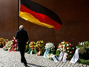 3 октября 2010 года Германия закончит Первую мировую войну, выплатив оставшийся с начала ХХ века долг в 70 млн евро из многомиллиардных репараций, установленных Версальским договором 1919 года. Фото: AP