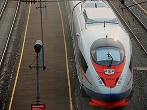 Скоростные поезда «Сапсан» стали причиной гибели нескольких человек между Москвой и Петербургом. Фото: РИА Новости