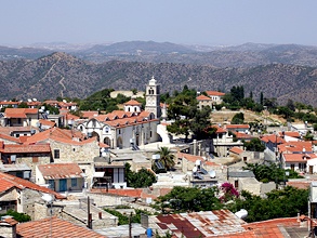 Вывод Кипра из «черного списка» Минфина мог спровоцировать скачок цен на недвижимость. Фото: khowaga1/flickr.com