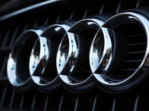  Audi Q6   