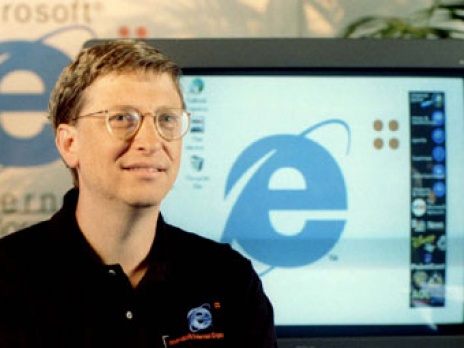 Со времен молодости Билла Гейтса безопасности у Internet Explorer не прибавилось. Фото: REUTERS
