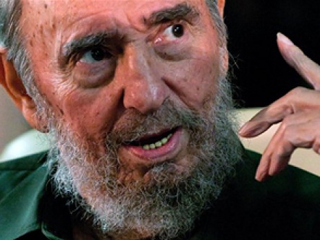 Экс-лидер Кубы, 84-летний Фидель Кастро просматривает  в Интернете по 200-300 новостей в день, ведет свой блог на сайте кубинской газеты Granma. Фото: AP