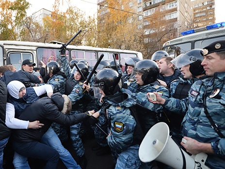 Беспорядки в московском районе Бирюлево. Фото: РИА Новости