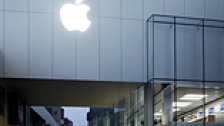 В результате повсеместной iPod-, iPhone- и iPad-мании встал вопрос о возможности использования продуктов Apple в бизнесе. Фото: apple.com