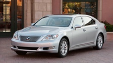 Lexus LS 460 L – самый угоняемый автомобиль в Москве. Фото: AP