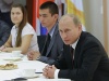 Базовая стипендия в этом году повышаться не будет, сообщил премьер-министр РФ Владимир Путин на встрече с красноярскими студентами. Фото: РИА Новости