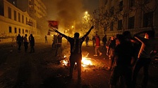 В Каире вторые сутки проходят манифестации против военной хунты. Фото: AP